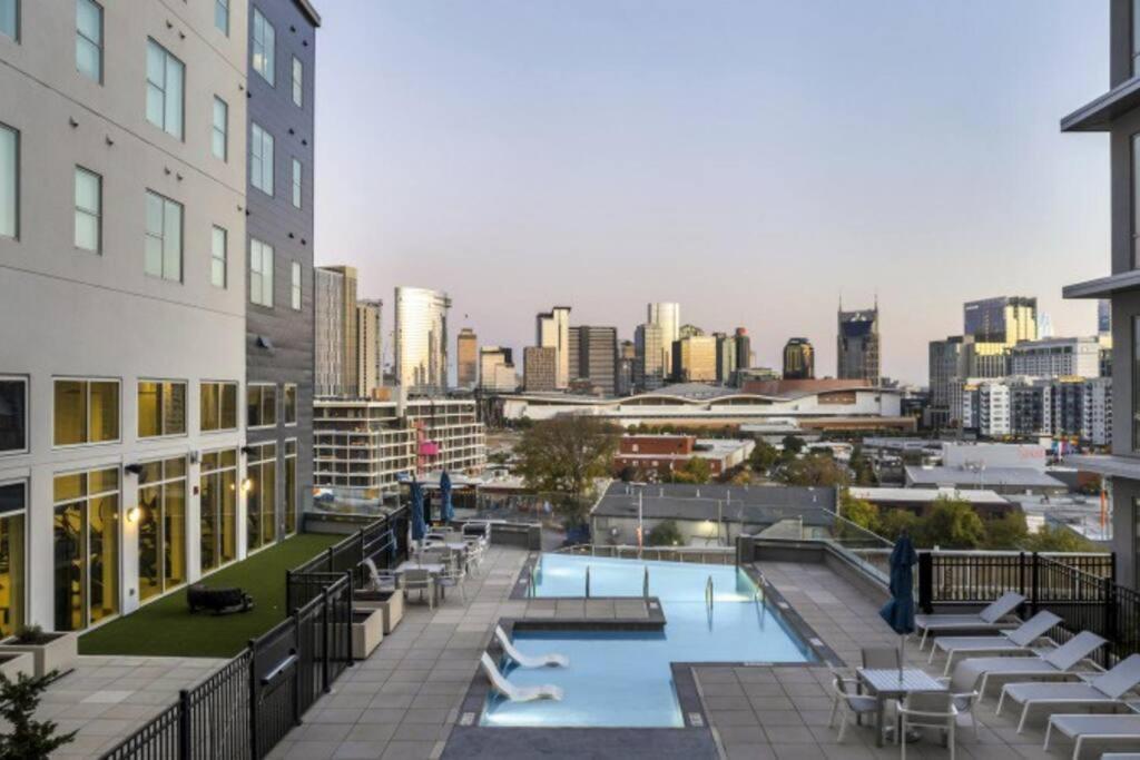 Beverly Hills Suite Penthouse The Gulch Nashville Bagian luar foto