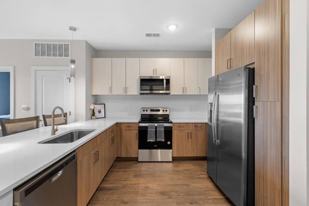 Beverly Hills Suite Penthouse The Gulch Nashville Bagian luar foto