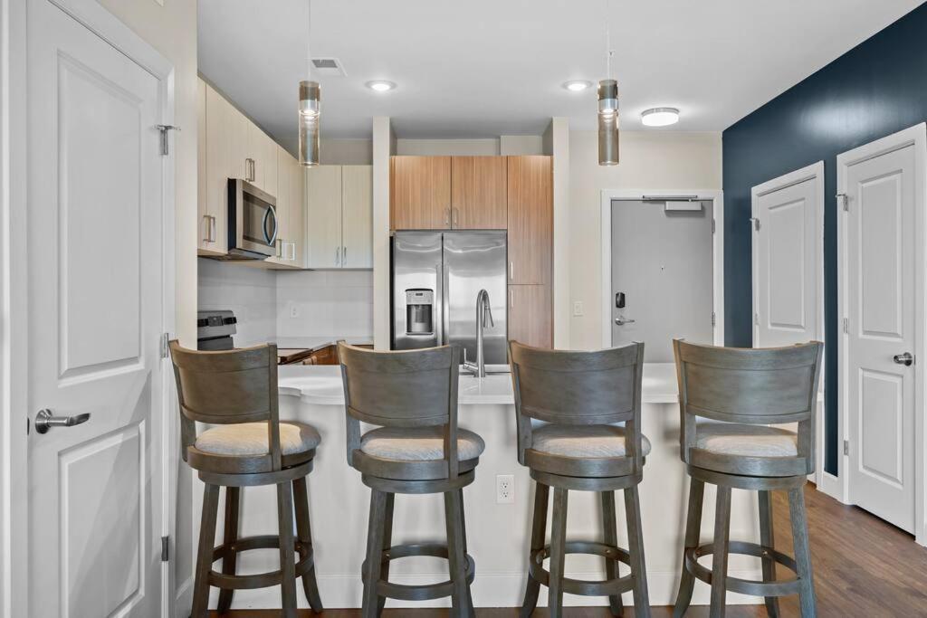 Beverly Hills Suite Penthouse The Gulch Nashville Bagian luar foto