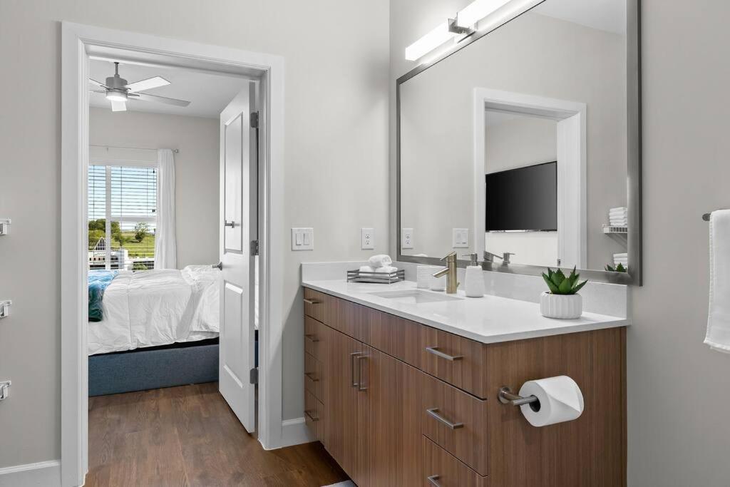 Beverly Hills Suite Penthouse The Gulch Nashville Bagian luar foto