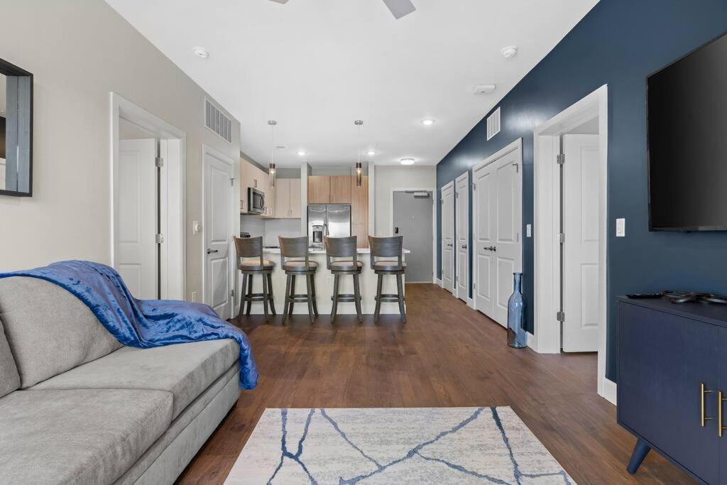 Beverly Hills Suite Penthouse The Gulch Nashville Bagian luar foto