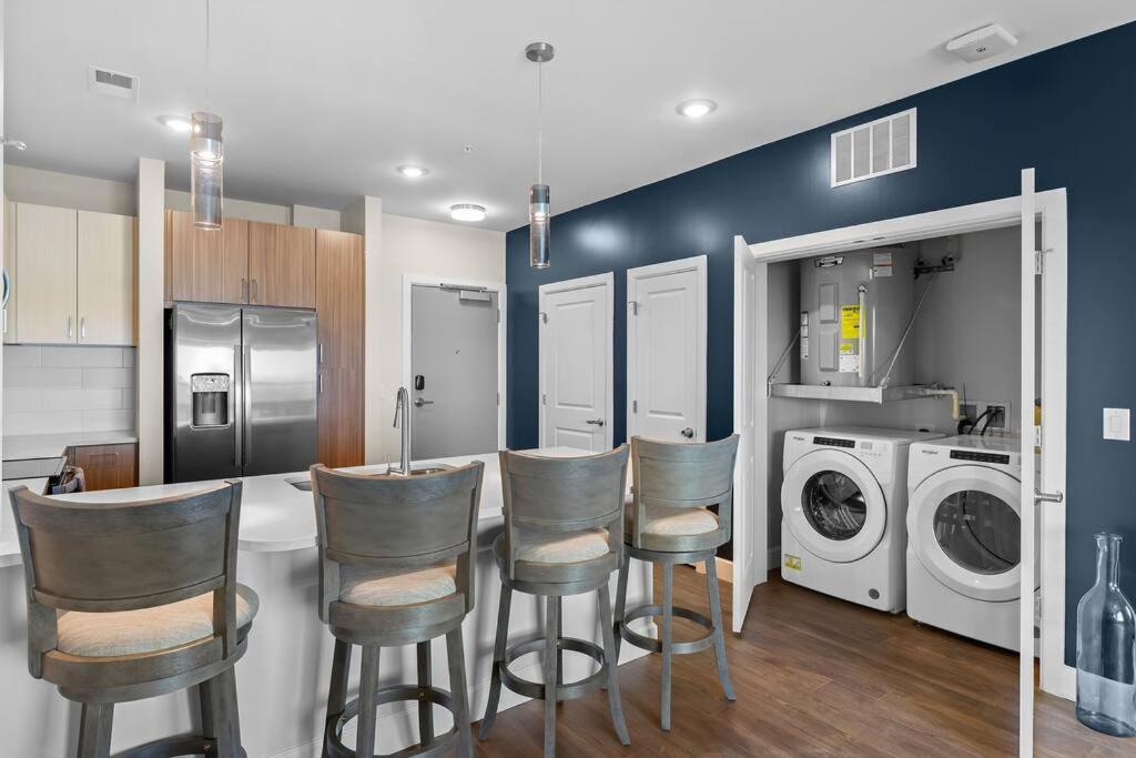 Beverly Hills Suite Penthouse The Gulch Nashville Bagian luar foto