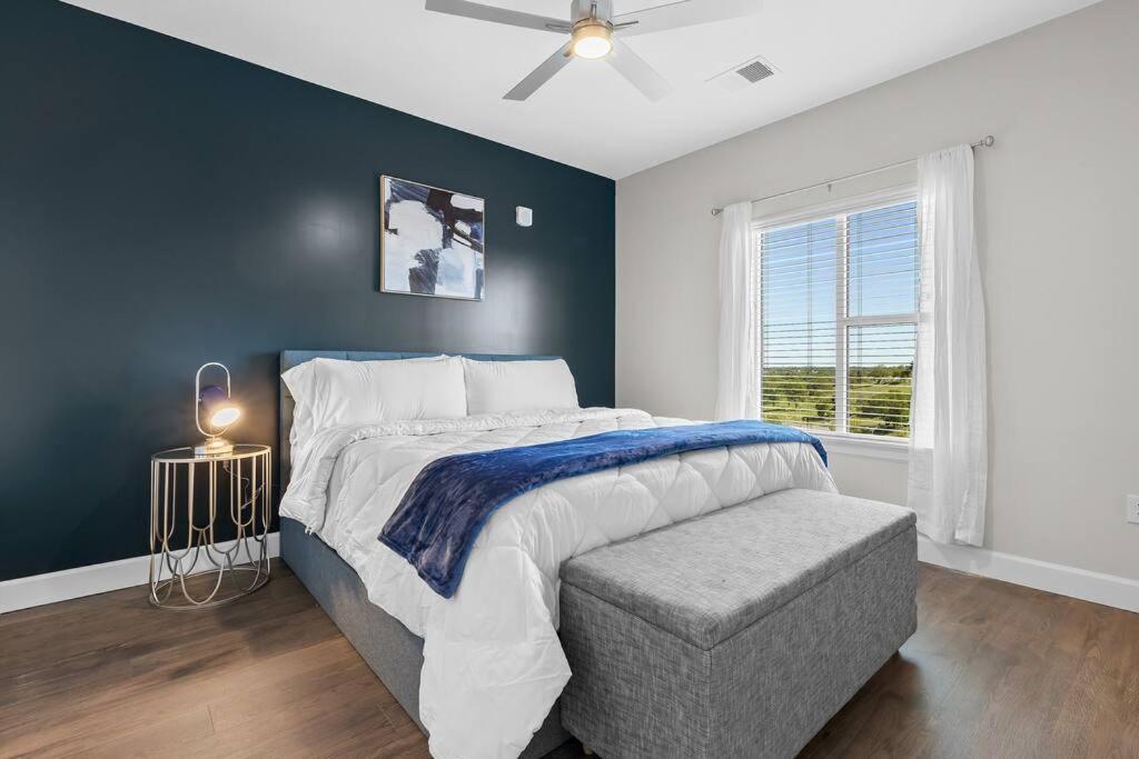 Beverly Hills Suite Penthouse The Gulch Nashville Bagian luar foto